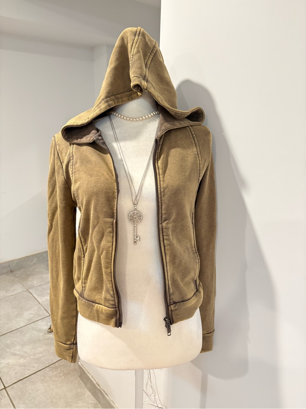 Classic Hooded Zip Jacket in Olive Brown